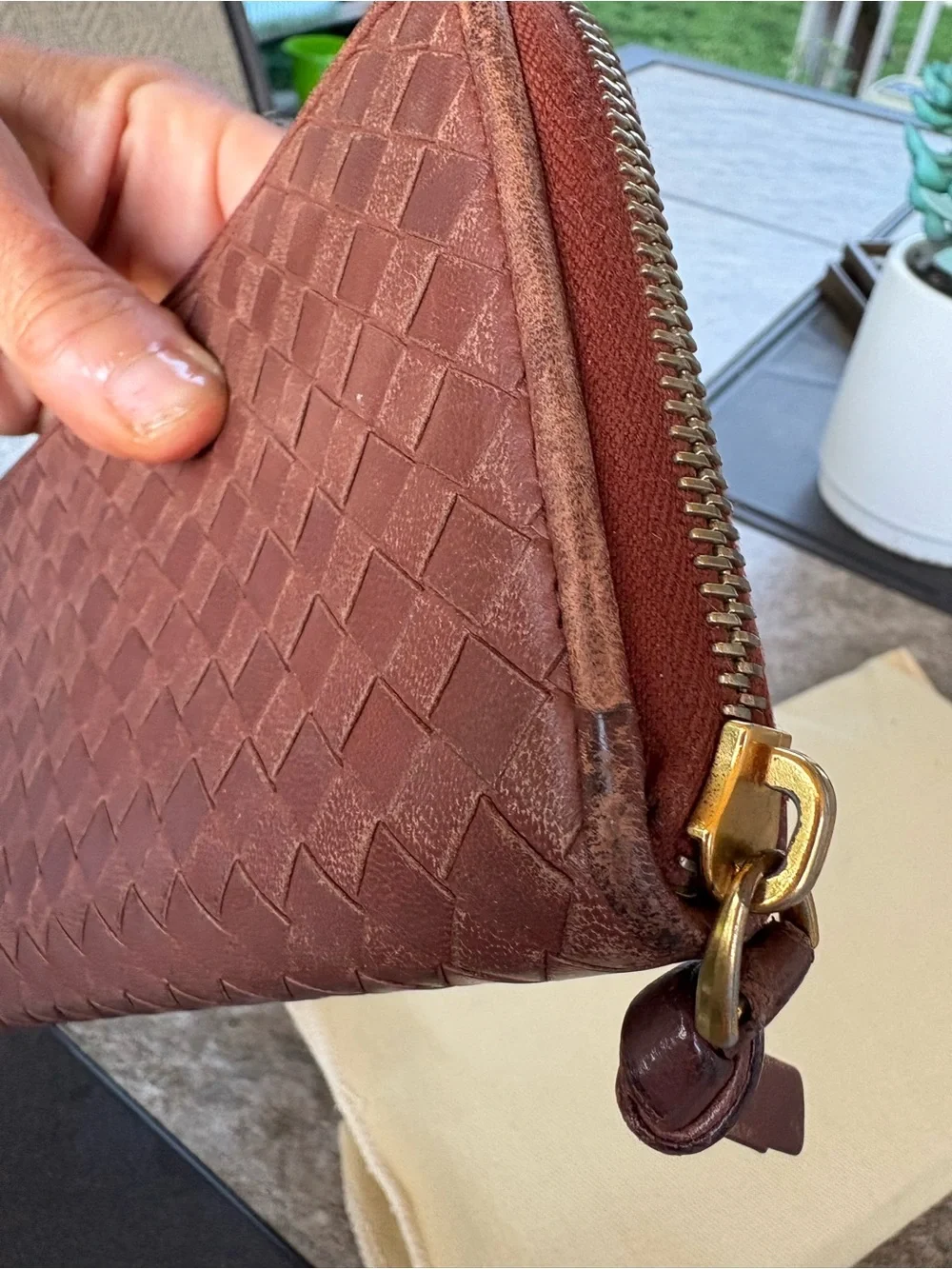Bottega Veneta Intrecciato Zip-Around Wallet - Brown